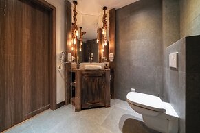 Mountain Shelter Apartments