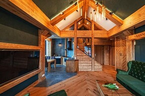 Mountain Shelter Apartments