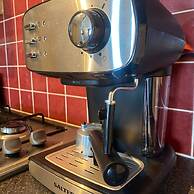 2BR Spacious City Centre Apartment