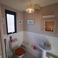 2BR Spacious City Centre Apartment