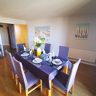 2BR Spacious City Centre Apartment