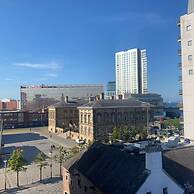 2BR Spacious City Centre Apartment