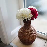 Forest View Cottage - Private Hot Tub