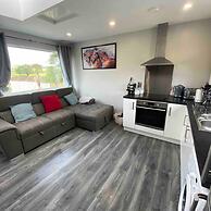 Forest View Cottage - Private Hot Tub