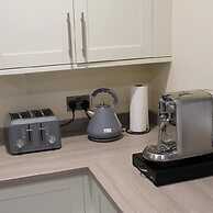 Forest View House Hot Tub Sleeps 9