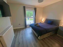 Forest View House Hot Tub Sleeps 9