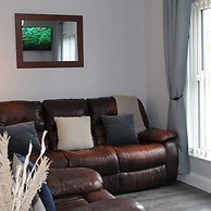 Forest View House Hot Tub Sleeps 9