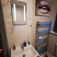 Belfast Central 2 Bedroom Luxurious Modern Stay