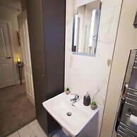 Belfast Central 2 Bedroom Luxurious Modern Stay