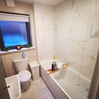 Belfast Central 2 Bedroom Luxurious Modern Stay