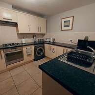 2BR Cosy City Centre Apartment