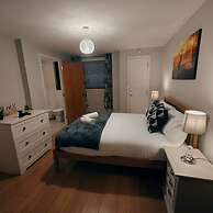 2BR Cosy City Centre Apartment