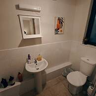 2BR Cosy City Centre Apartment