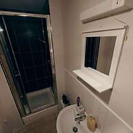 2BR Cosy City Centre Apartment