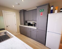 4BR Modern Botanic House
