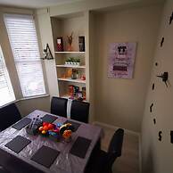 4BR Modern Botanic House