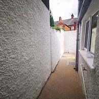 4BR Modern Botanic House