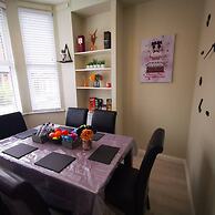 4BR Modern Botanic House