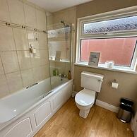 2br Ormeau Central in Belfast