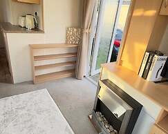 Impeccable 2-bed Static Caravan in Morecambe