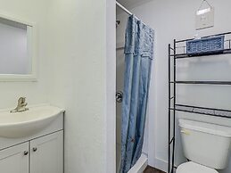 Flirtly Flamingo Rp203a 2 Bedroom Duplex by RedAwning