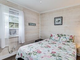 Flirtly Flamingo Rp203a 2 Bedroom Duplex by RedAwning