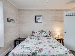 Flirtly Flamingo Rp203a 2 Bedroom Duplex by RedAwning