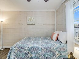 Flirtly Flamingo Rp203a 2 Bedroom Duplex by RedAwning