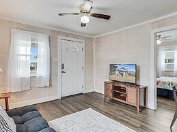 Flirtly Flamingo Rp203a 2 Bedroom Duplex by RedAwning