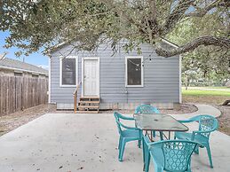 Merry Macaw Rp203b 1 Bedroom Duplex by RedAwning