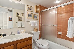 Big Island White Sands Village 333 2 Bedroom Condo