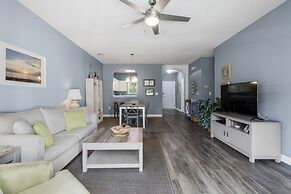 River Crossing #522 2 Bedroom Condo by RedAwning