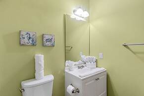 River Crossing #522 2 Bedroom Condo by RedAwning