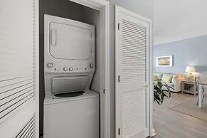 River Crossing #522 2 Bedroom Condo by RedAwning