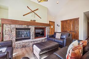 Main Street Junction 11 3 Bedroom Condo by RedAwning