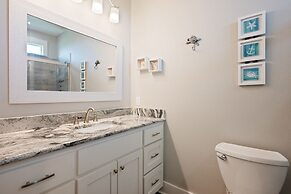 Tipsy Turtle 3 Bedroom Home by RedAwning