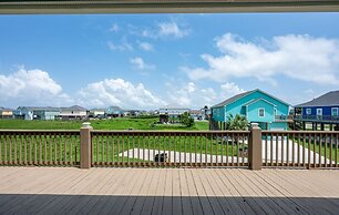 Tipsy Turtle 3 Bedroom Home by RedAwning