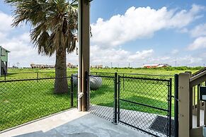 Tipsy Turtle 3 Bedroom Home by RedAwning