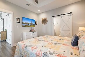 Tipsy Turtle 3 Bedroom Home by RedAwning