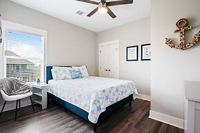 Tipsy Turtle 3 Bedroom Home by RedAwning