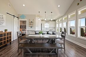 Tipsy Turtle 3 Bedroom Home by RedAwning