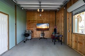 Tipsy Turtle 3 Bedroom Home by RedAwning