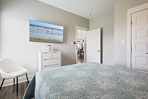 Tipsy Turtle 3 Bedroom Home by RedAwning