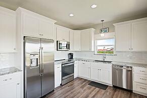 Tipsy Turtle 3 Bedroom Home by RedAwning