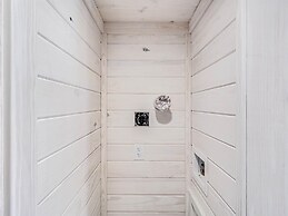 Tequila Sunrise Sfth6 1 Bedroom Cottage by RedAwning