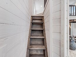 Tequila Sunrise Sfth6 1 Bedroom Cottage by RedAwning