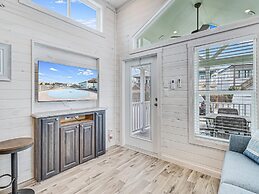 Tequila Sunrise Sfth6 1 Bedroom Cottage by RedAwning