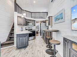 Tequila Sunrise Sfth6 1 Bedroom Cottage by RedAwning