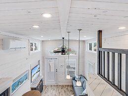 Tequila Sunrise Sfth6 1 Bedroom Cottage by RedAwning