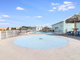 Tequila Sunrise Sfth6 1 Bedroom Cottage by RedAwning